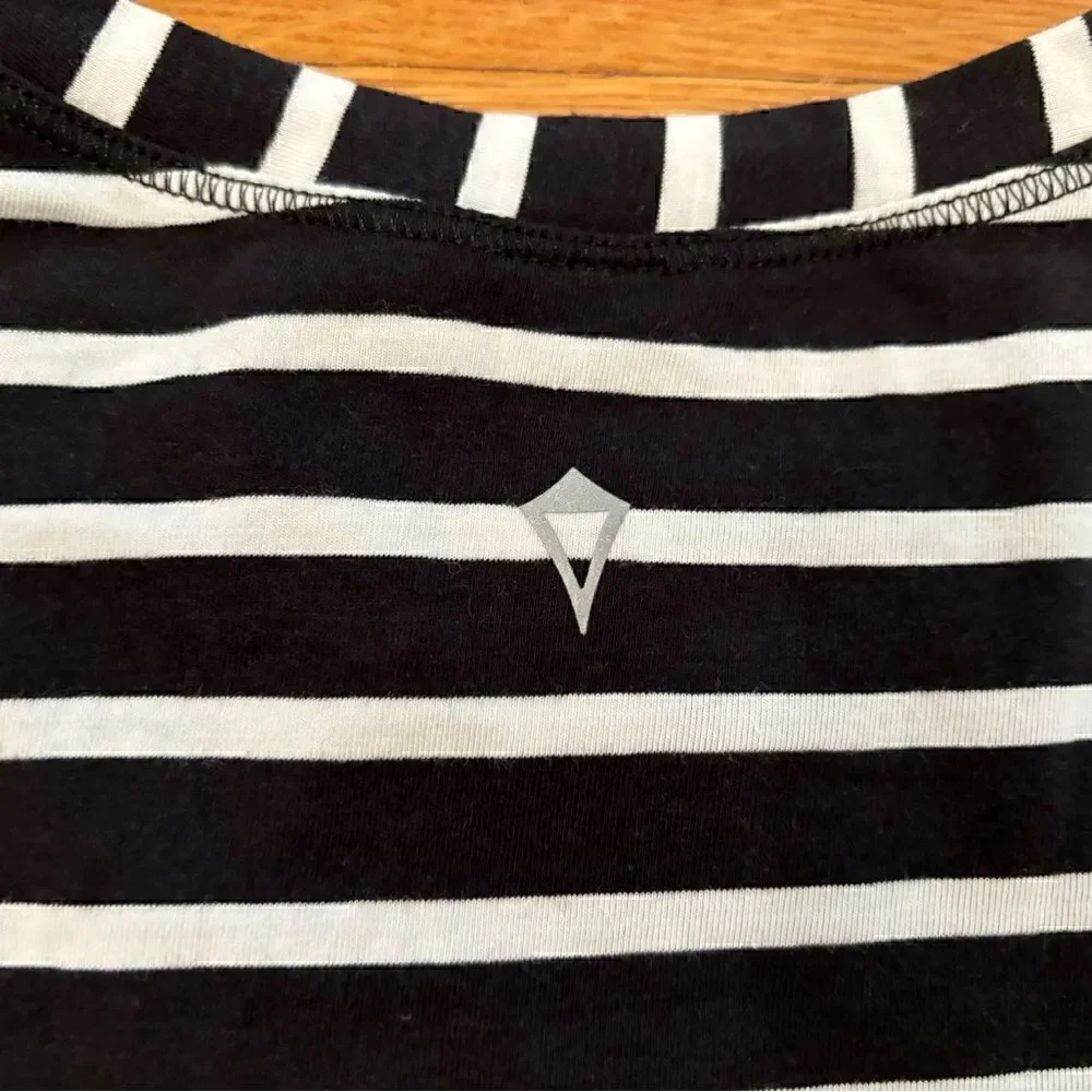 Ivivva by LuLuLemon black/white stripe long sleeve top